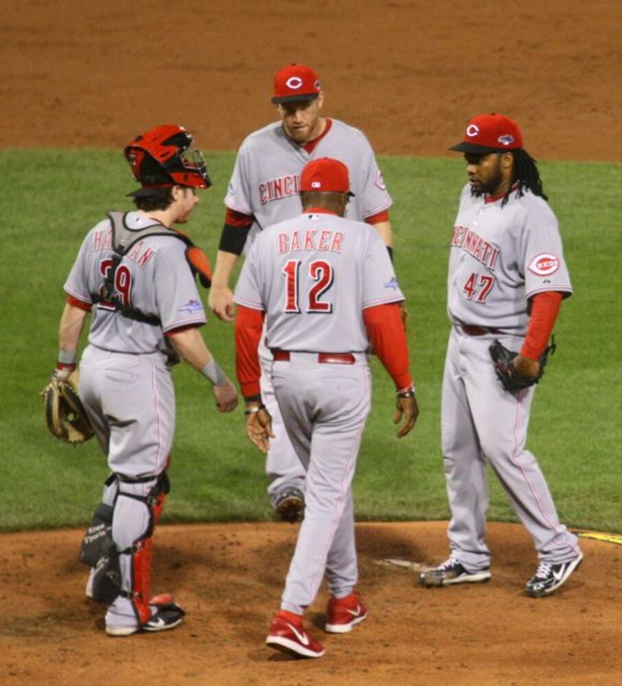 Dusty Baker out as Reds manager