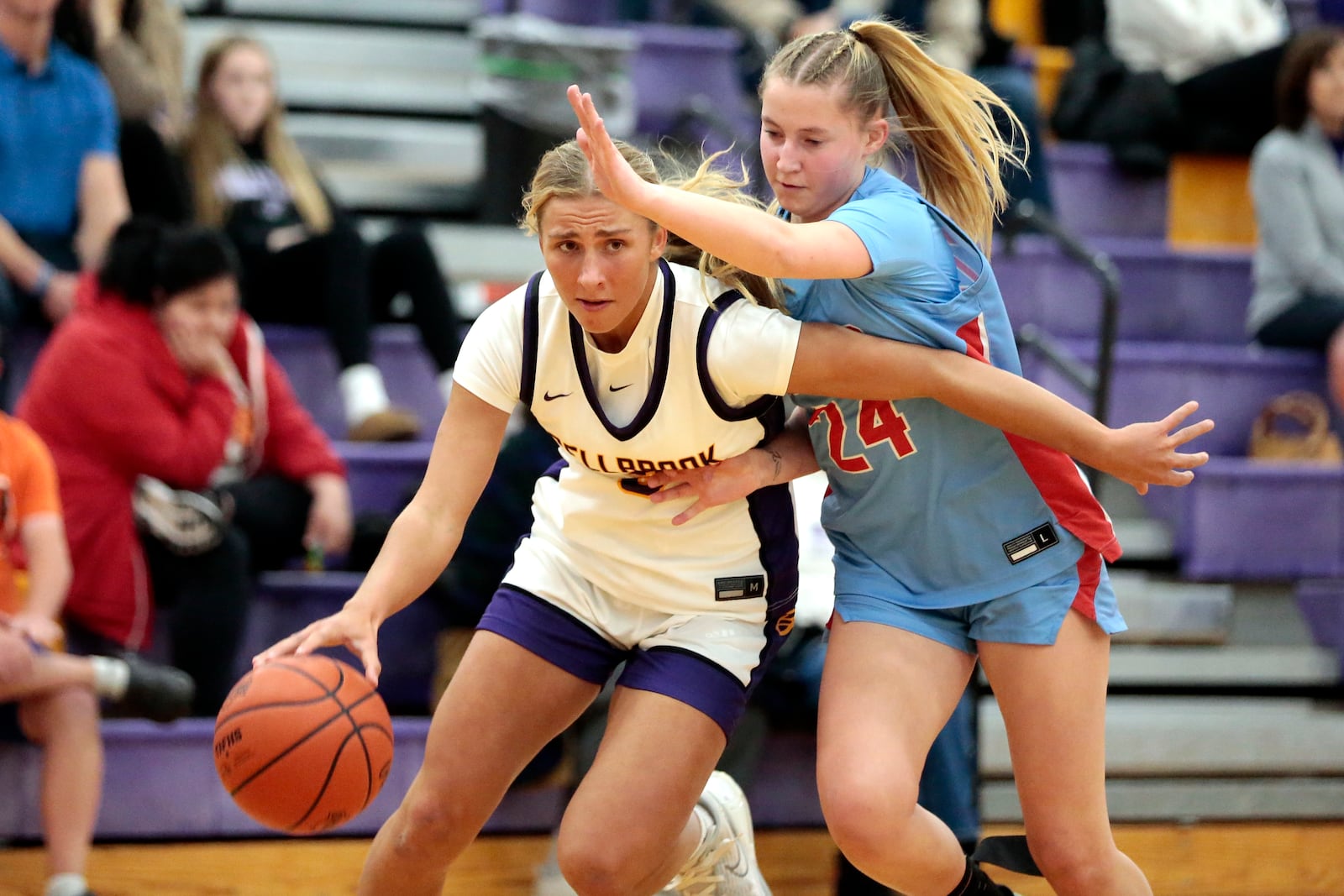 Bellbrook sophomore Libby Bunsold tries to find some separation from her defender during their game against Kings on Mon., Dec. 1, 2025 in Bellbrook. STEVEN WRIGHT / STAFF