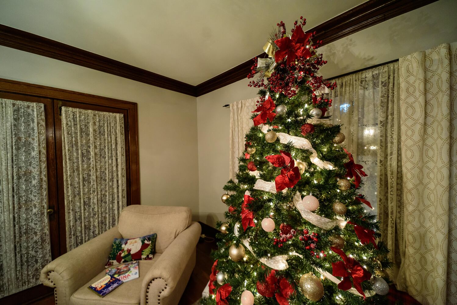 PHOTOS: South Main Candlelight Tour of Homes in Middletown