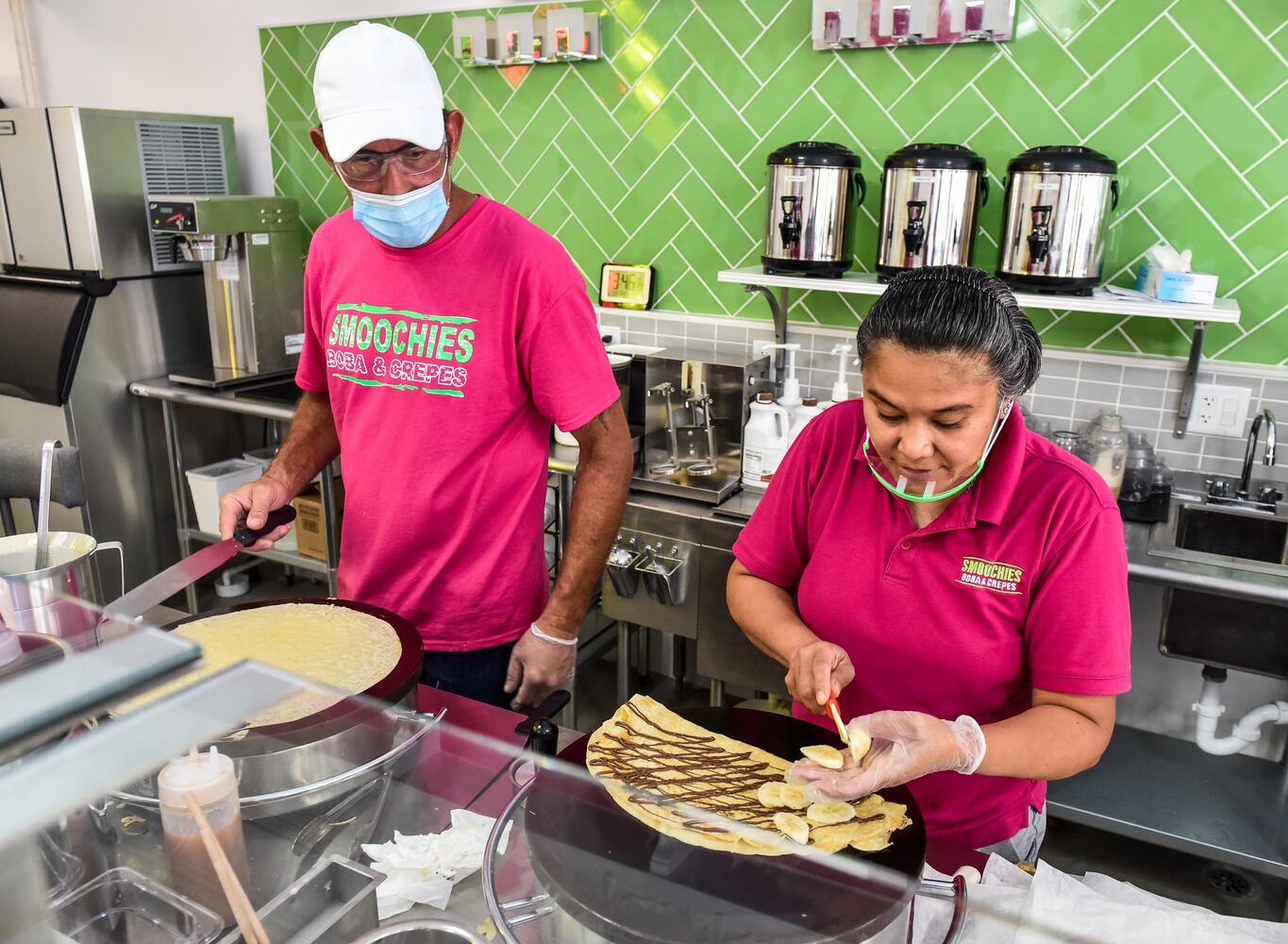Smoochies Boba and Crepes opens on Main Street in Hamilton