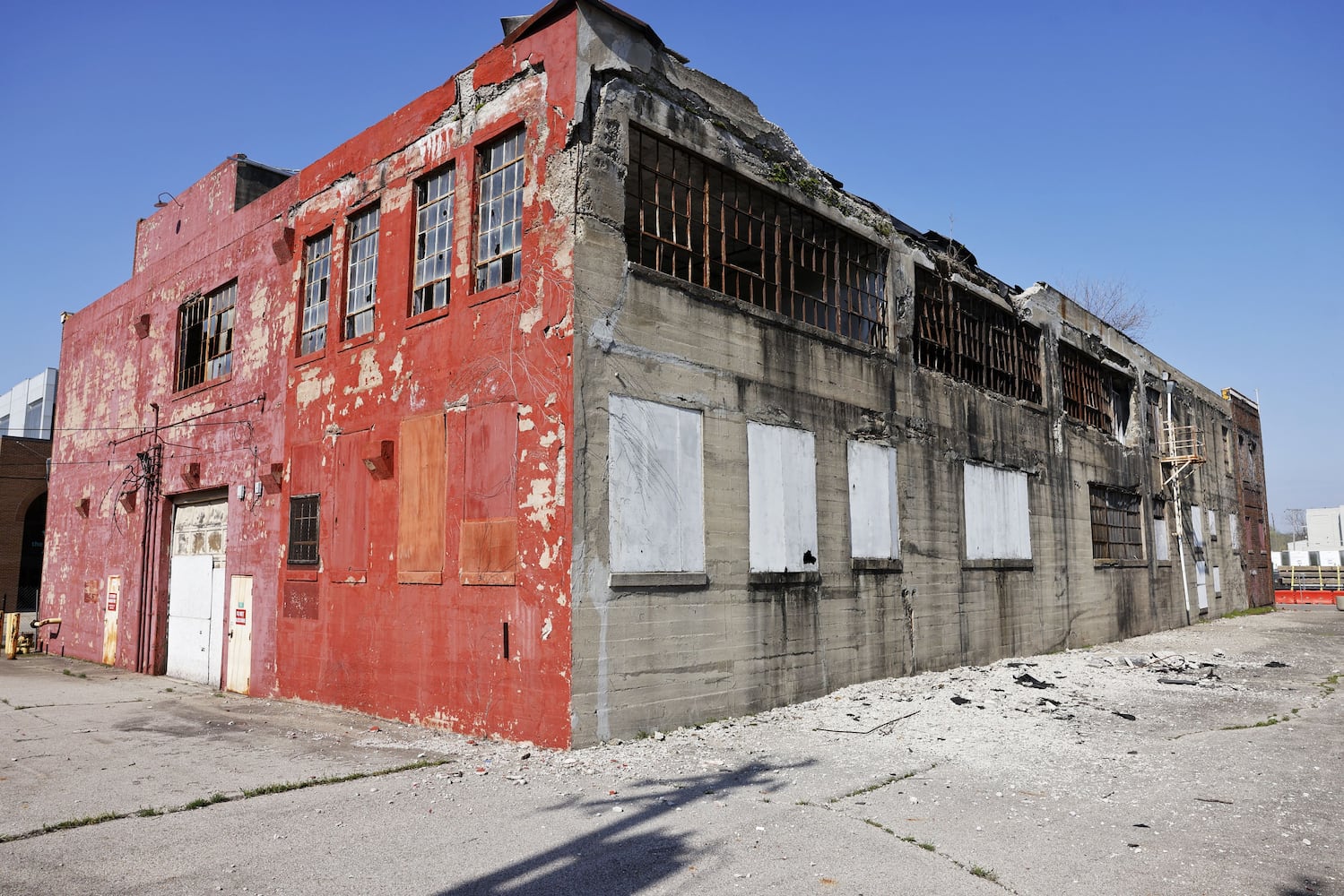 041825 Manchester Inn