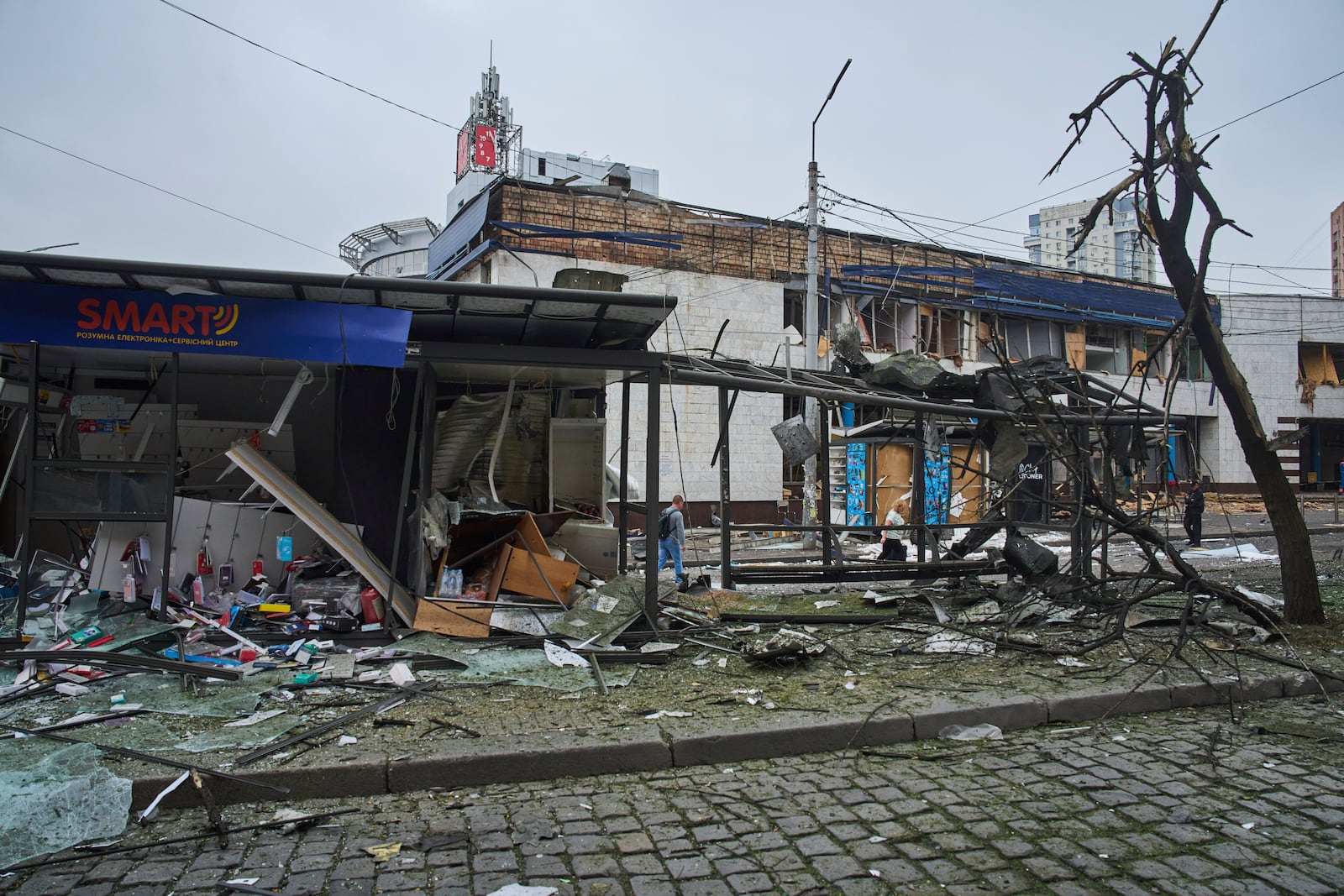 A public bus stop looks damaged after a Russian air attack in Kyiv, Ukraine, Monday, July 21, 2025. (AP Photo/Efrem Lukatsky)