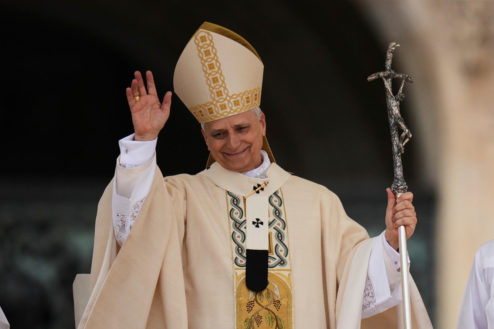 Pope Leo XIV's holds Mass during the formal inauguration of his pontificate in St. Peter's Square attended by heads of state, royalty and ordinary faithful, Sunday, May 18, 2025. (AP Photo/Alessandra Tarantino)