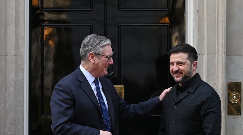 Britain's Prime Minister Keir Starmer welcomes Ukrainian President Volodymyr Zelenskyy to Downing Street in London, Tuesday, March 17, 2026.(AP Photo/Thomas Krych)