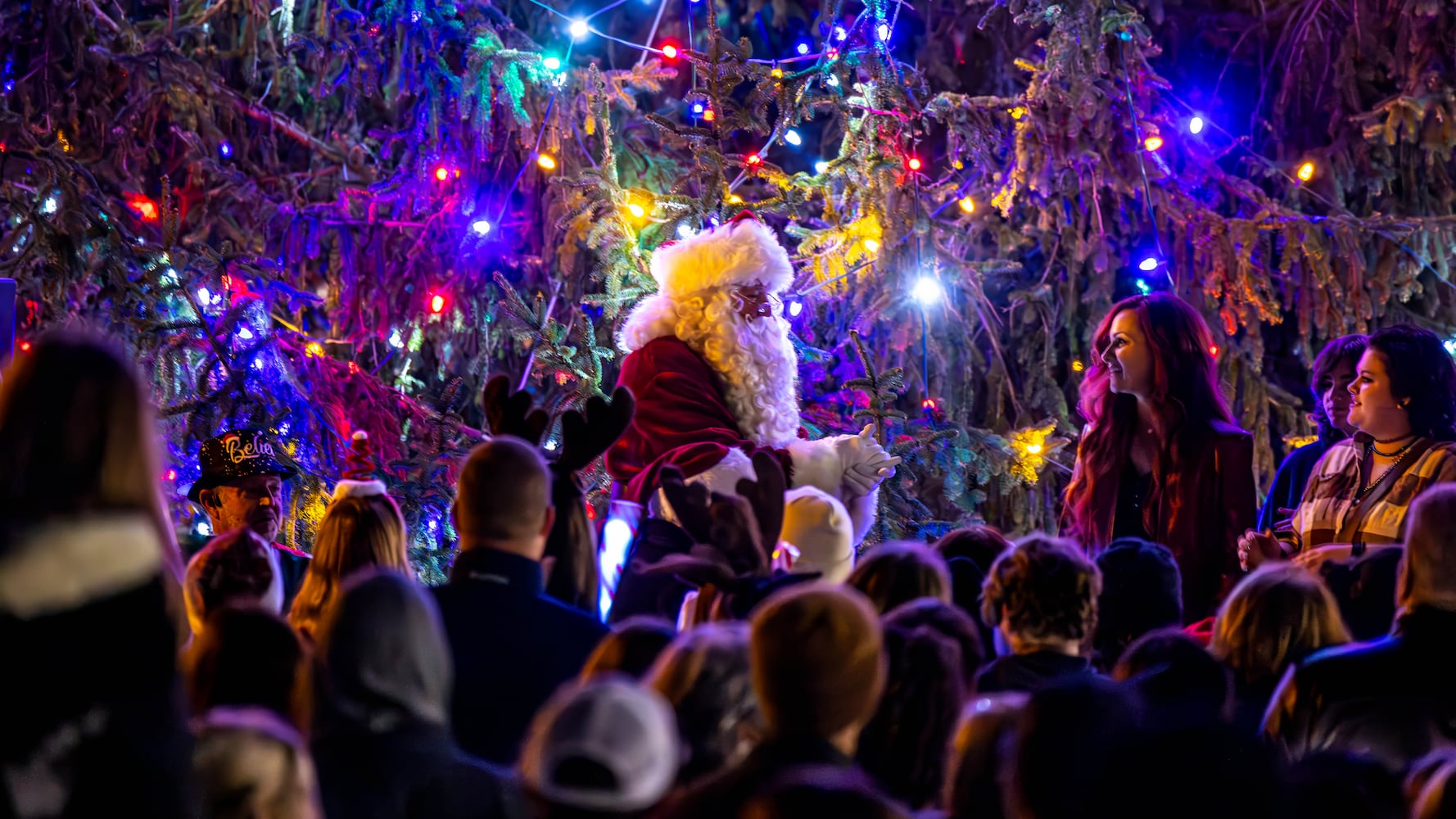 Hamilton Welcomes The Holidays 2025