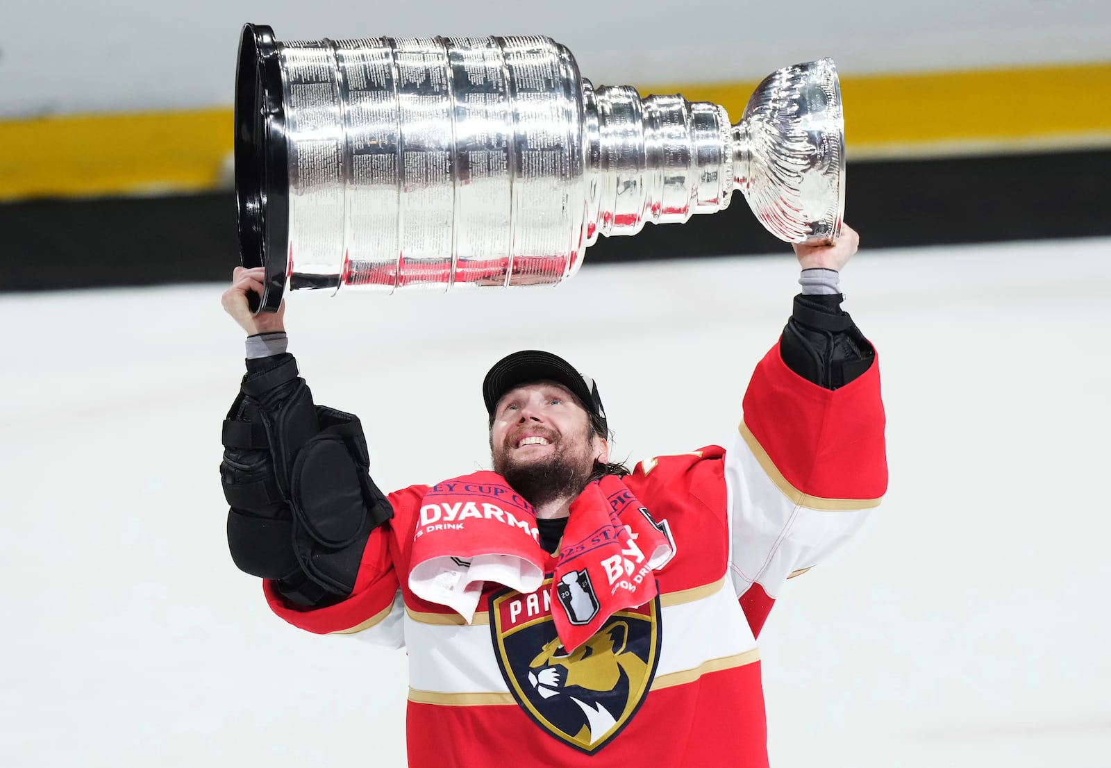 Florida Panthers goalie Sergei Bobrovsky (72) raises the Stanley Cup after defeating the Edmonton Oilers in Game 6 of the NHL hockey Stanley Cup Final in Sunrise, Fla., Tuesday, June 17, 2025. (Nathan Denette/The Canadian Press via AP)