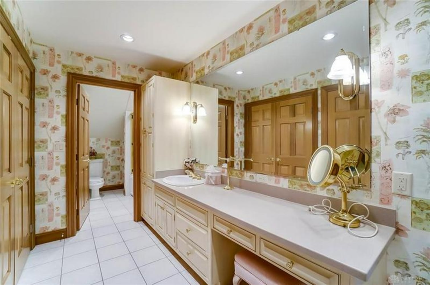 PHOTOS: $1.57M luxury home in Miami County with large lake on the market