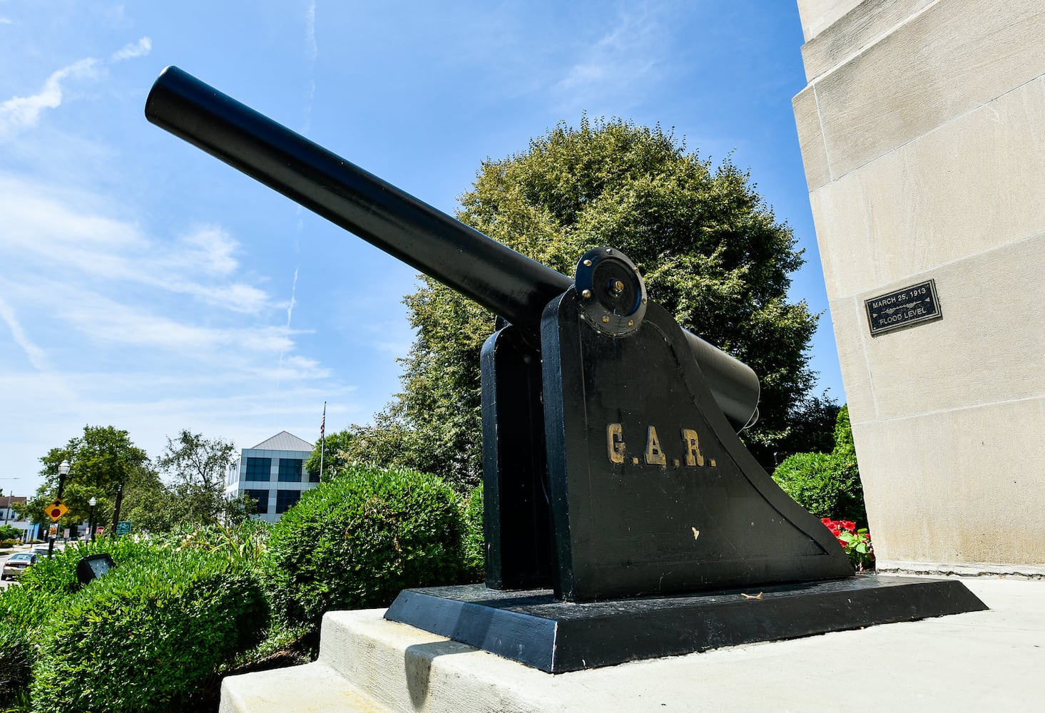 Soldiers, Sailors and Pioneers Monument in Hamilton