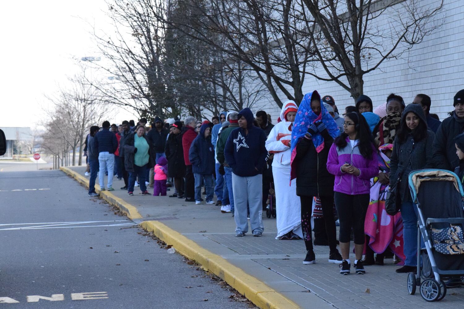 PHOTOS: Nearly 1K shoppers flood JCPenney
