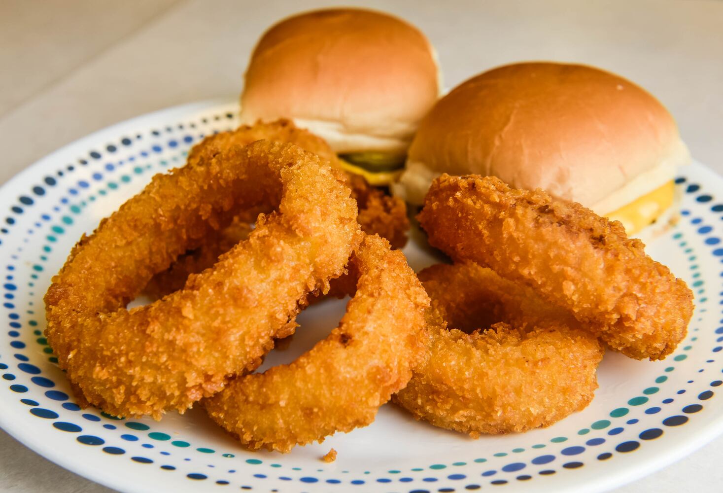 Red's Hamburger Shop open under new ownership in New Miami