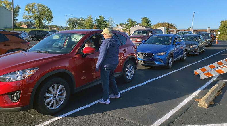 More than 900 families dropped off trash and recyclables during last year's Discard Day in Fairfield. This year's event is set for 9 a.m. to noon, Saturday, at the Fairfield Aquatic Center, 2605 Augusta Blvd. CITY OF FAIRFIELD/CONTRIBUTED