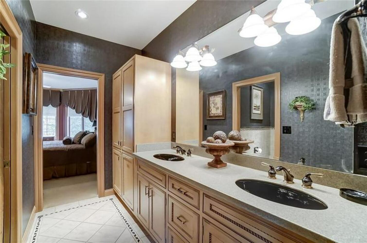 PHOTOS: $1.57M luxury home in Miami County with large lake on the market