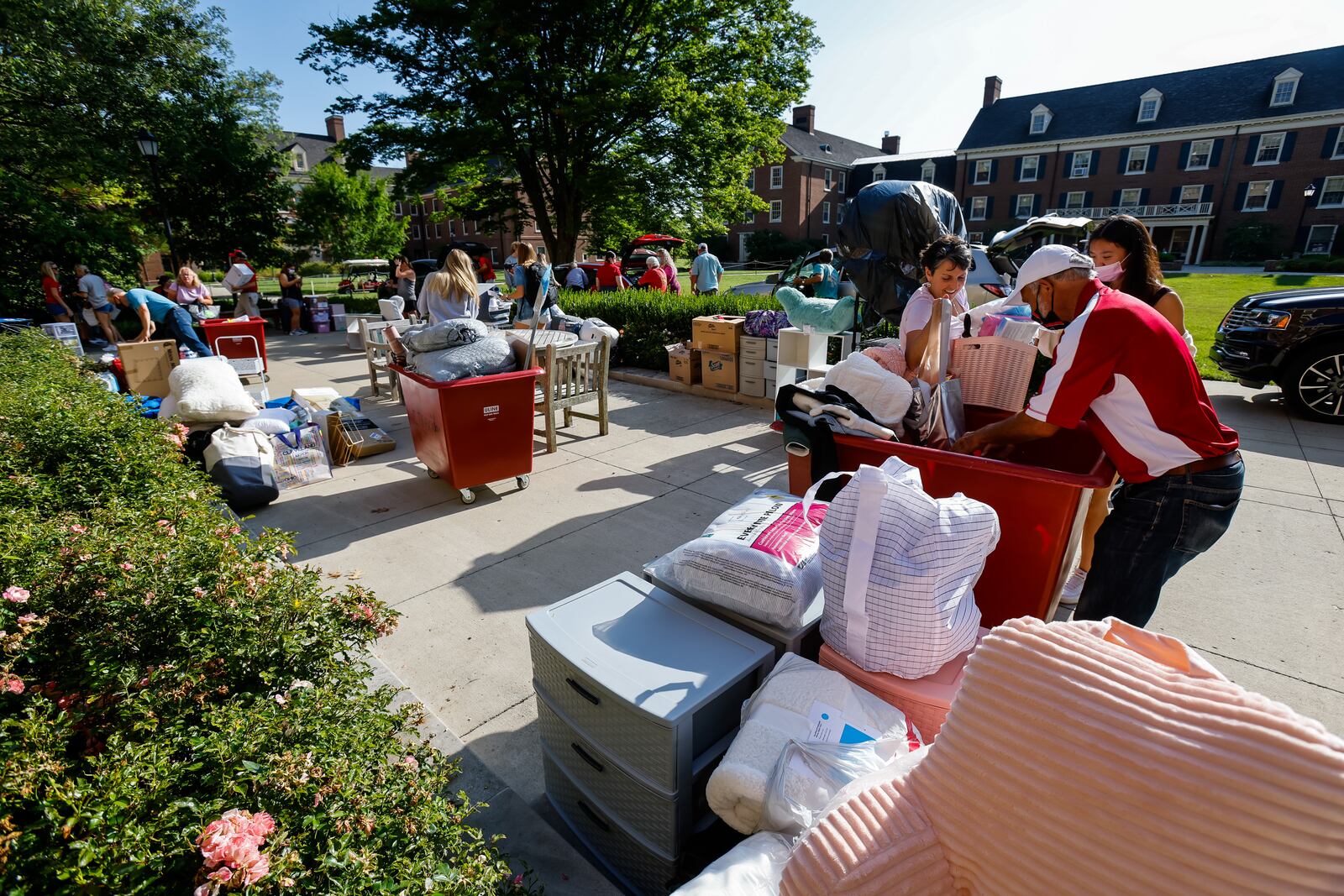 Students move in at Miami University Tuesday, Aug. 18, 2021 in Oxford. NICK GRAHAM / STAFF