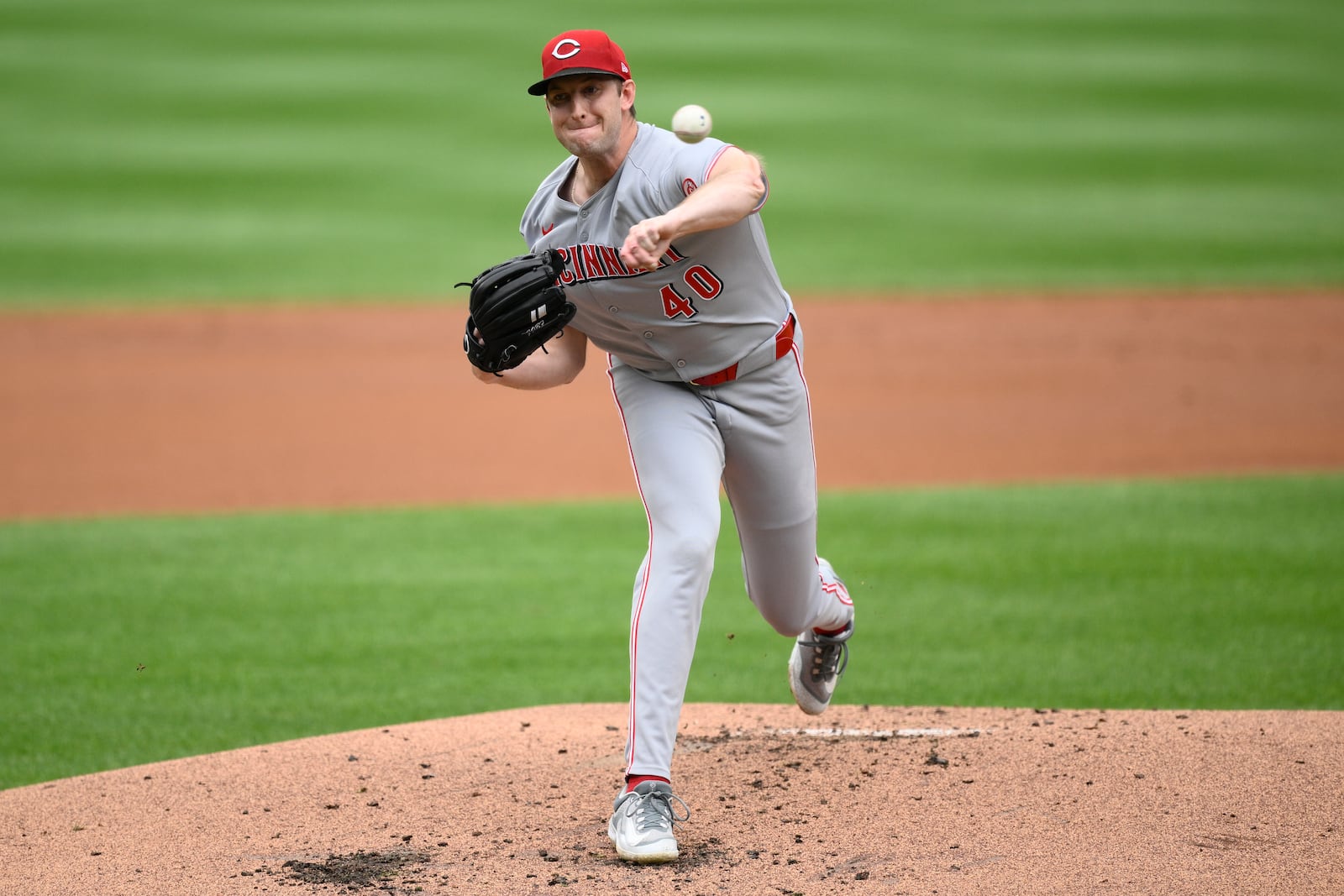 Cincinnati Reds starting pitcher Nick Lodolo throws during the second inning of a baseball game against the Washington Nationals, Wednesday, July 23, 2025, in Washington. (AP Photo/Nick Wass)