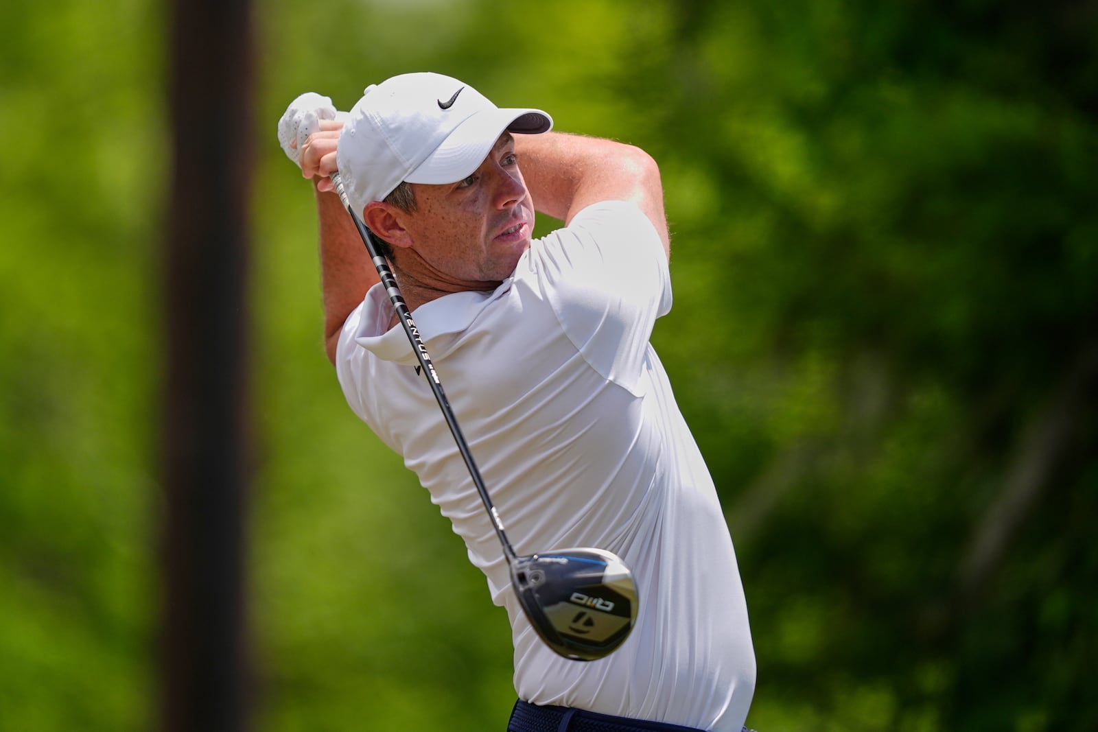 Rory McIlroy, of North Ireland, hits off the 2nd tee during the final round of the PGA Zurich Classic golf tournament at TPC Louisiana in Avondale, La., Sunday, April 27, 2025. (AP Photo/Gerald Herbert)