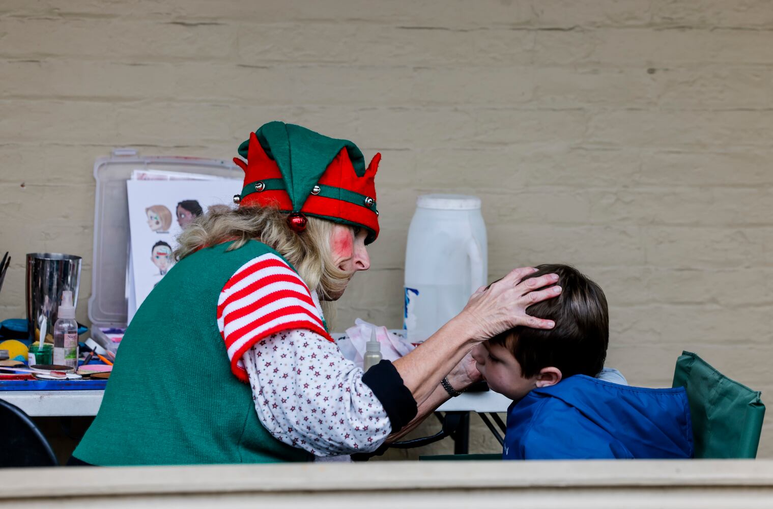 120521 German Village Christmas Walk