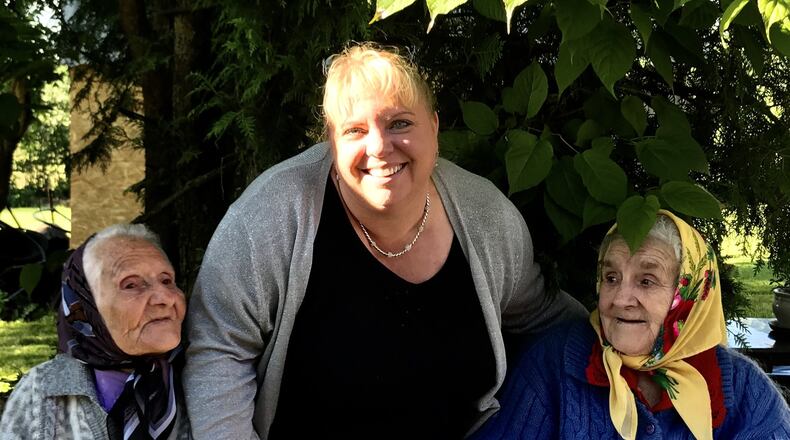 Heather Campbell-Lieberman, center, with two Lithuanian women who, along with their parents, hid a Jewish family during the Holocaust. The women are among “the Righteous Gentiles.” (CONTRIBUTED/HEATHER CAMPBELL-LIEBERMAN)
