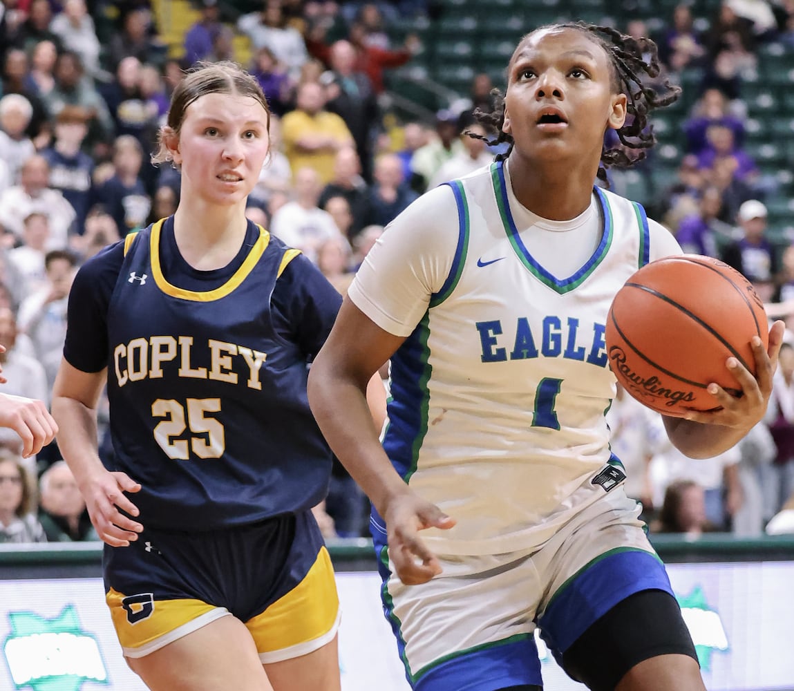 DDN 031226 Chaminade Julienne Copley