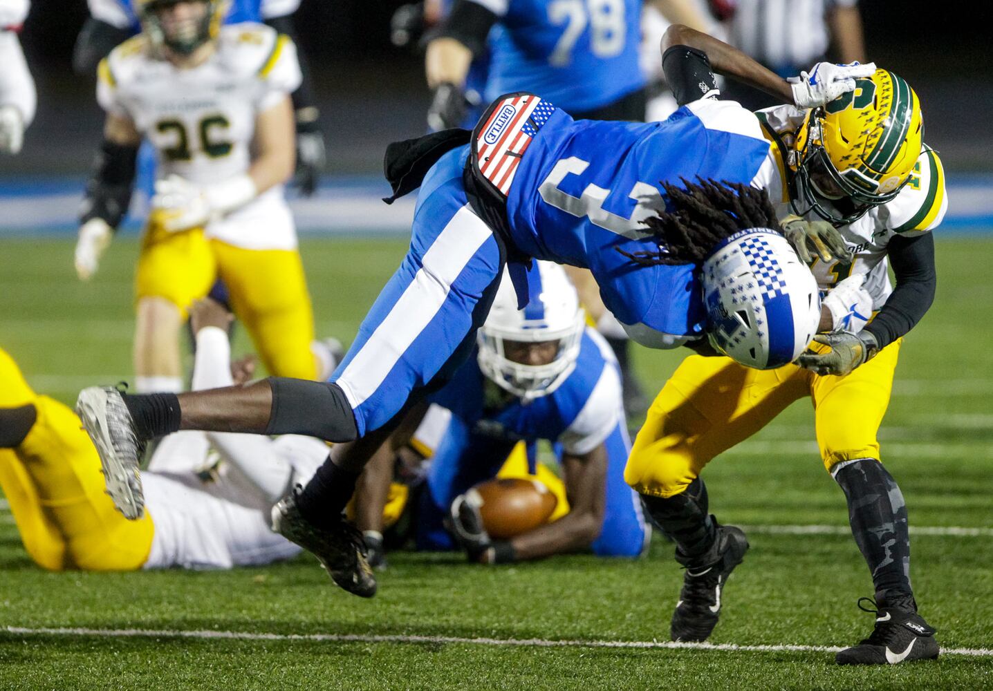 Hamilton Big Blue football beats Sycamore 14-7