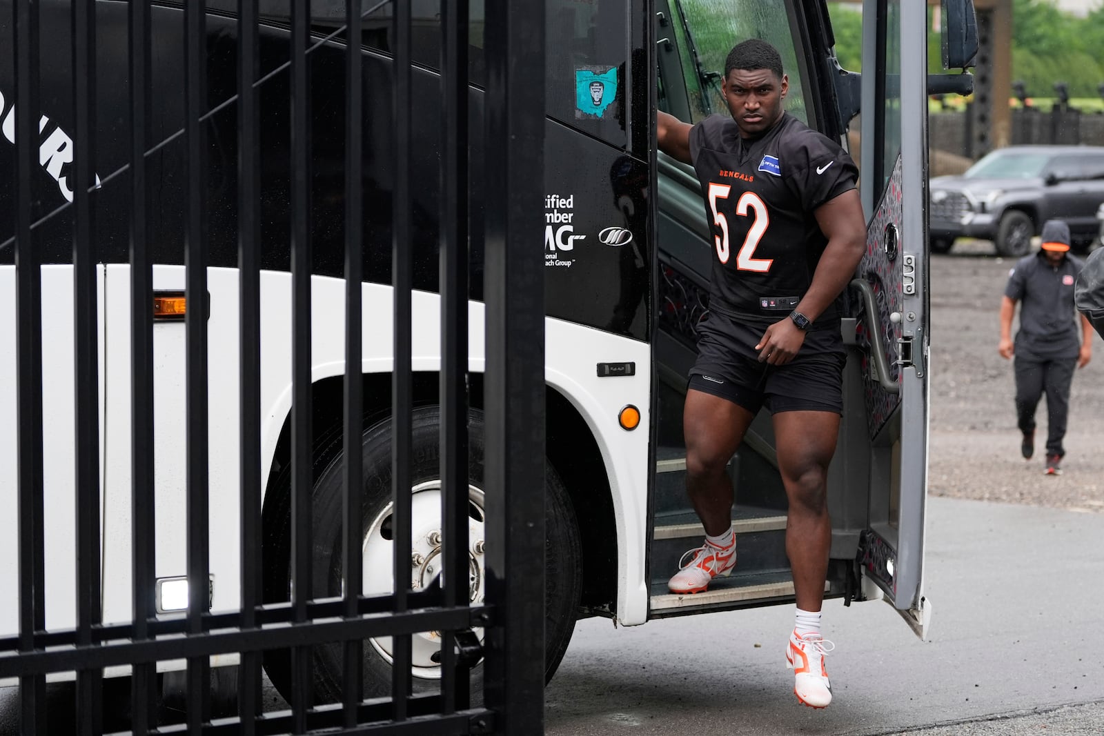 Cincinnati Bengals defensive end Cedric Johnson arrives for NFL football practice, Tuesday, May 20, 2025, in Cincinnati. (AP Photo/Carolyn Kaster)