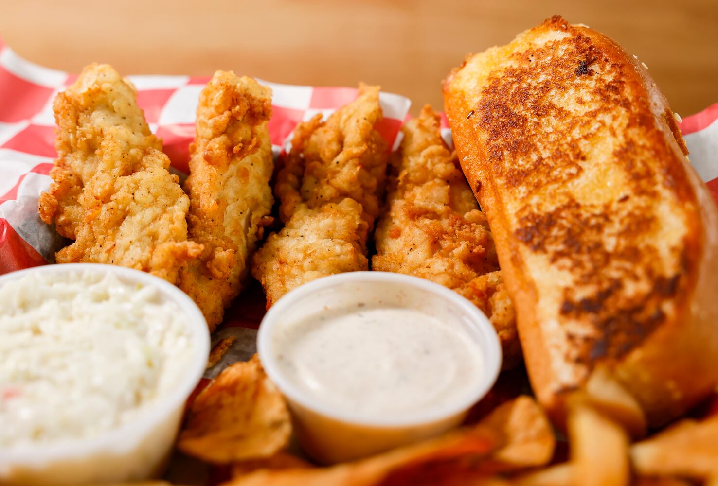 061223 Love Me Tenders