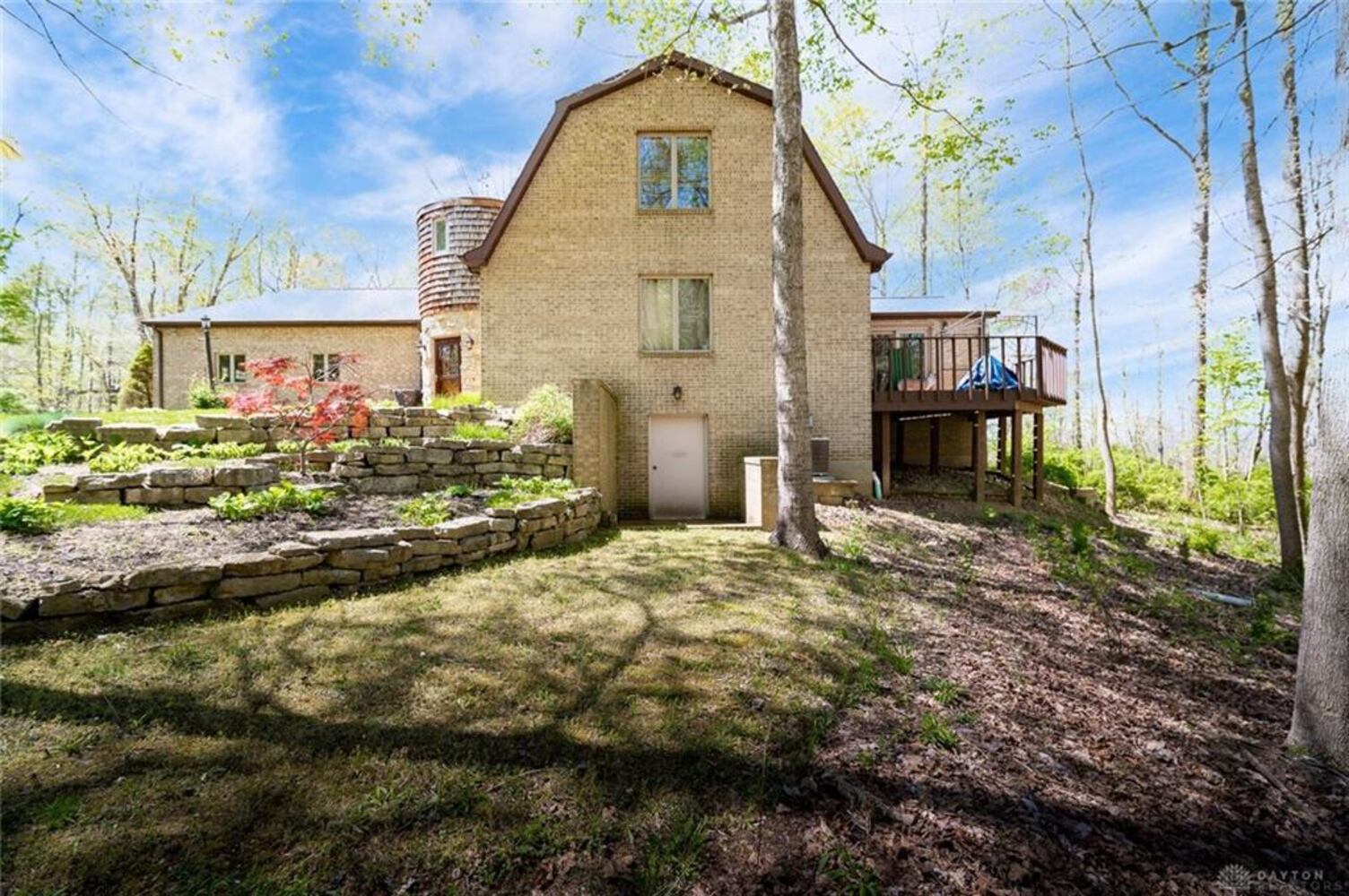 PHOTOS: Unique silo-designed home on 4 acres near Spring Valley listed on market