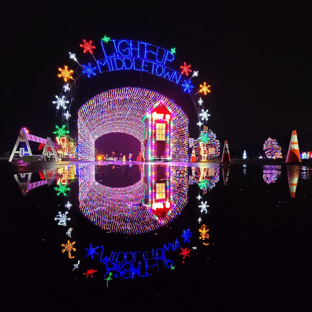 113020 Light Up Middletown