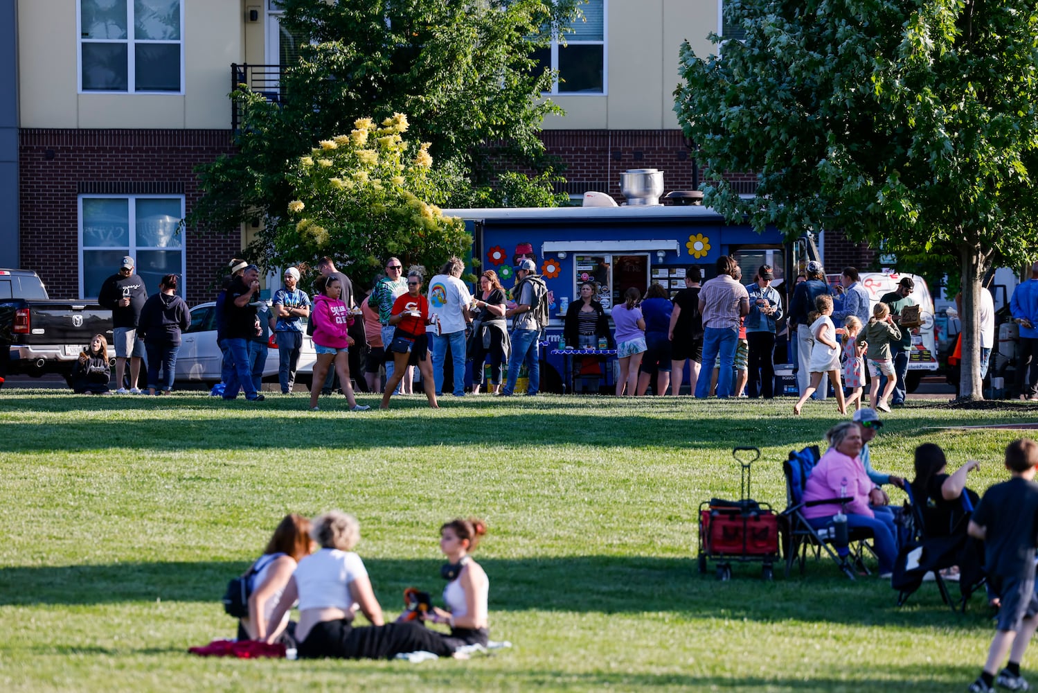 052523 RiversEdge concert