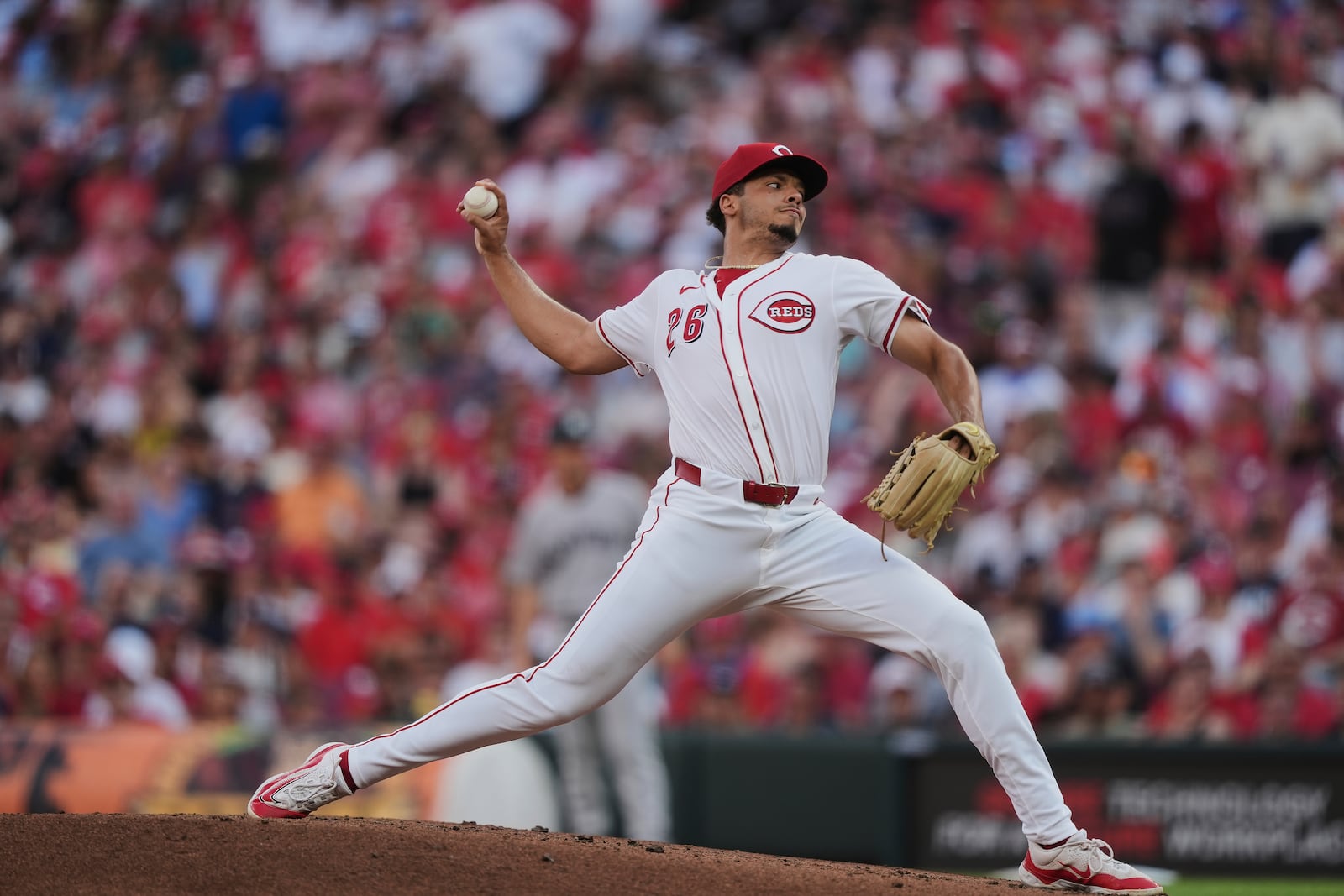 Cincinnati Reds starting pitcher Chase Burns delivers during the second inning of a baseball game against the New York Yankees, Tuesday, June 24, 2025, in Cincinnati. (AP Photo/Joshua A. Bickel)