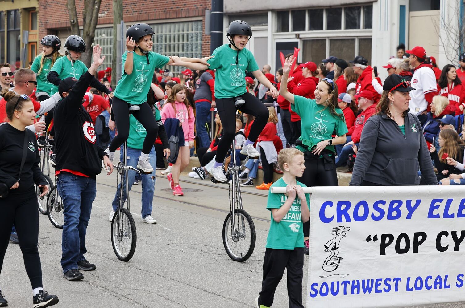 032725 Reds Parade