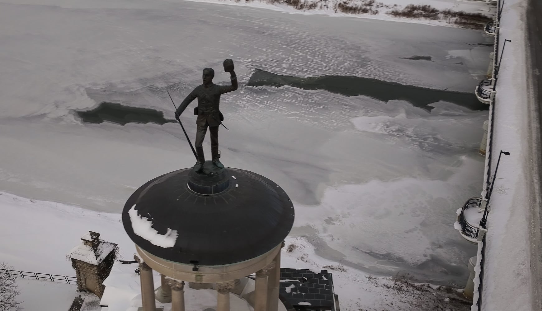 Snow photos in Hamilton