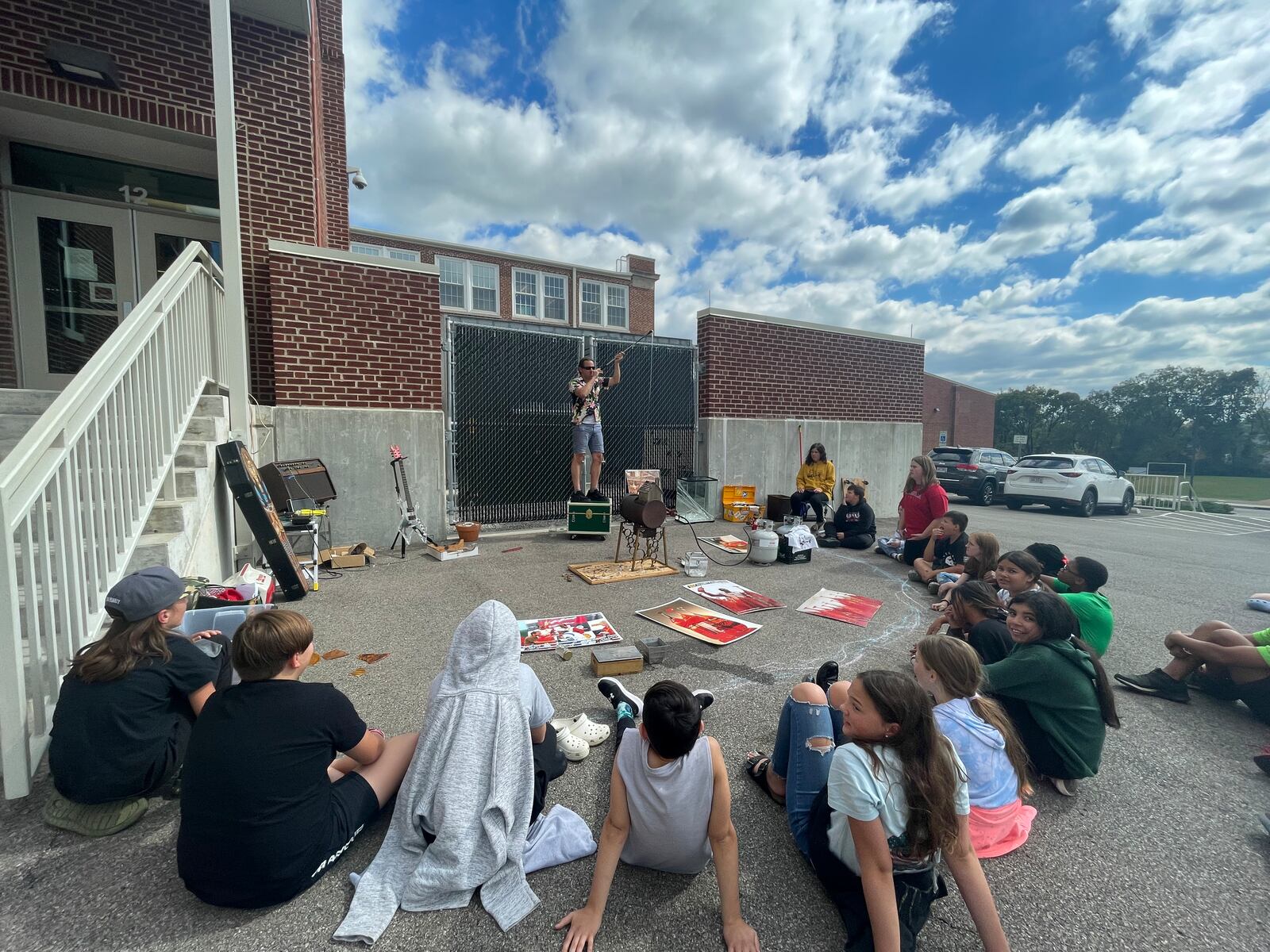 Darren Goodman, of Waynesville, performs his 'Glass Experience' demonstration at Berry Intermediate School in Lebanon on Sept. 29, 2022. AVERY KREEMER/STAFF