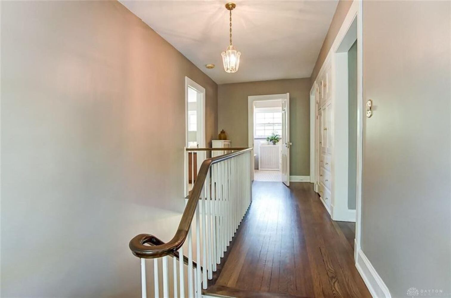 PHOTOS: Luxury Oakwood colonial home on market