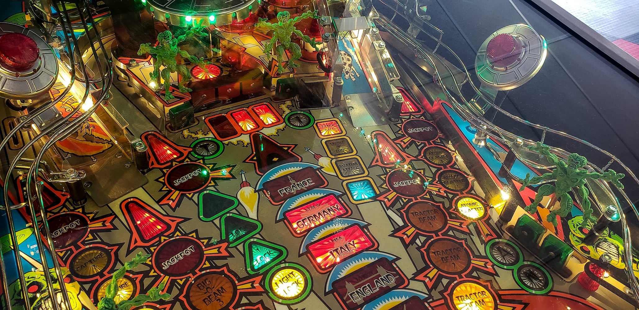 Pinball Garage now open in downtown Hamilton