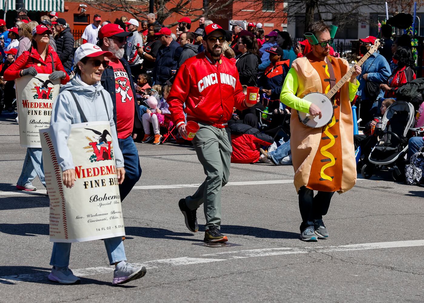 033023 Reds Parade