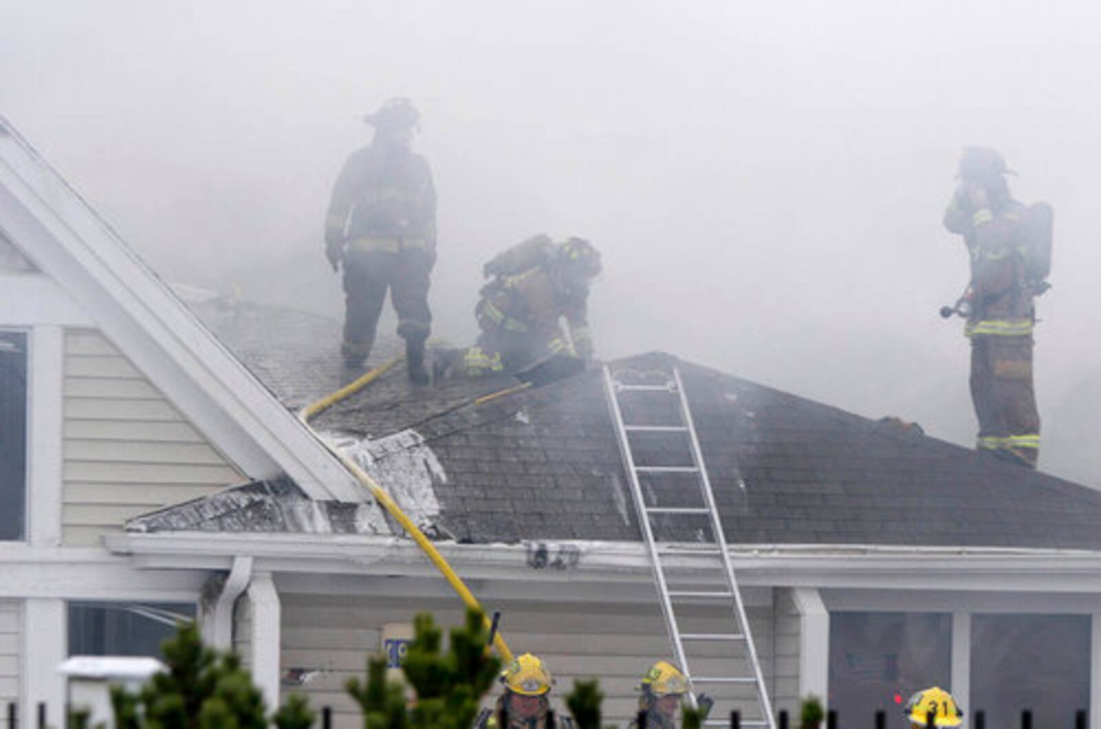 Firefighters battle a fire at an apartment complex in the city of Fairfield in 2008.