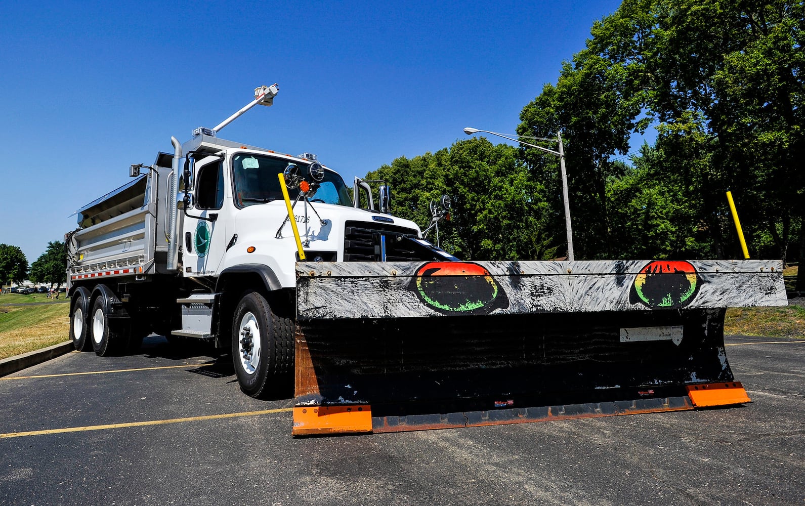 Hundreds attend Touch A Truck event in Monroe