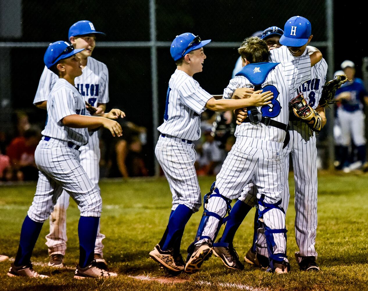 West Side Little LEague wins 15-0 to advance to state tournament