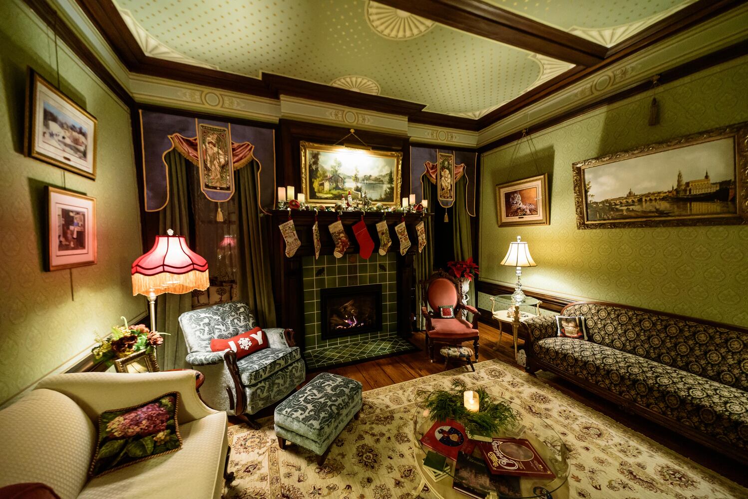 PHOTOS: South Main Candlelight Tour of Homes in Middletown