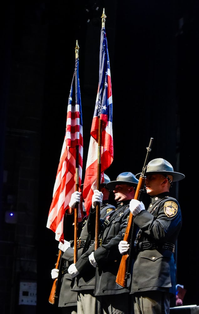 Nearly 100 people become U.S. citizens at naturalization ceremony at Miami Hamilton