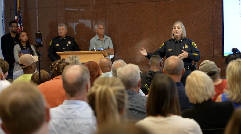 Cincinnati Downtown Residents Council meeting. Photo courtesy WCPO.