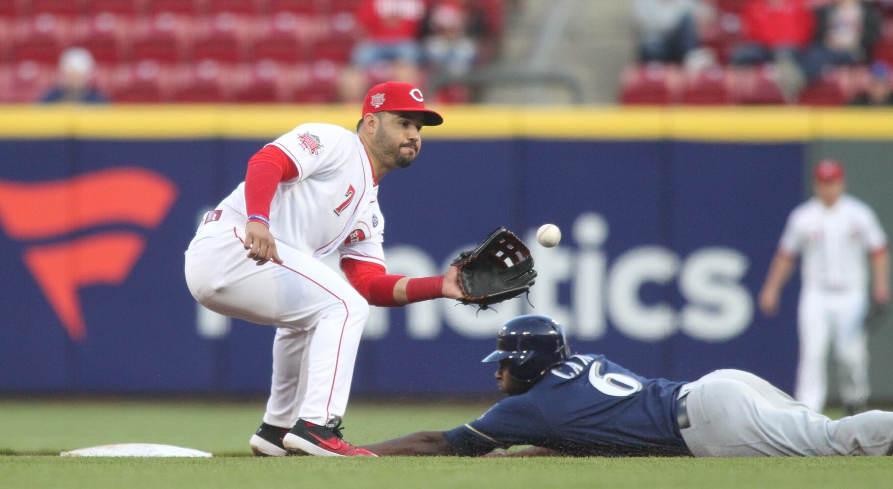 Photos: Cincinnati Reds vs. Milwaukee Brewers (April 2)