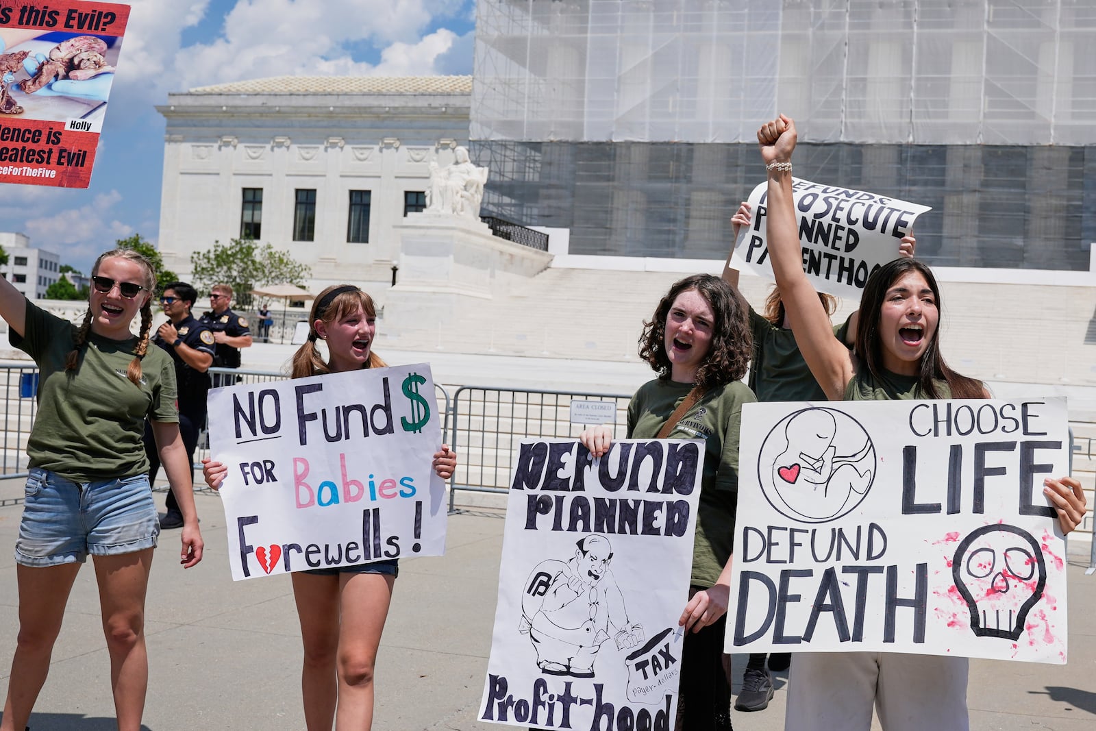 Anti-abortion protesters rally outside of the Supreme Court, Thursday, June 26, 2025, in Washington. (AP Photo/Mariam Zuhaib)