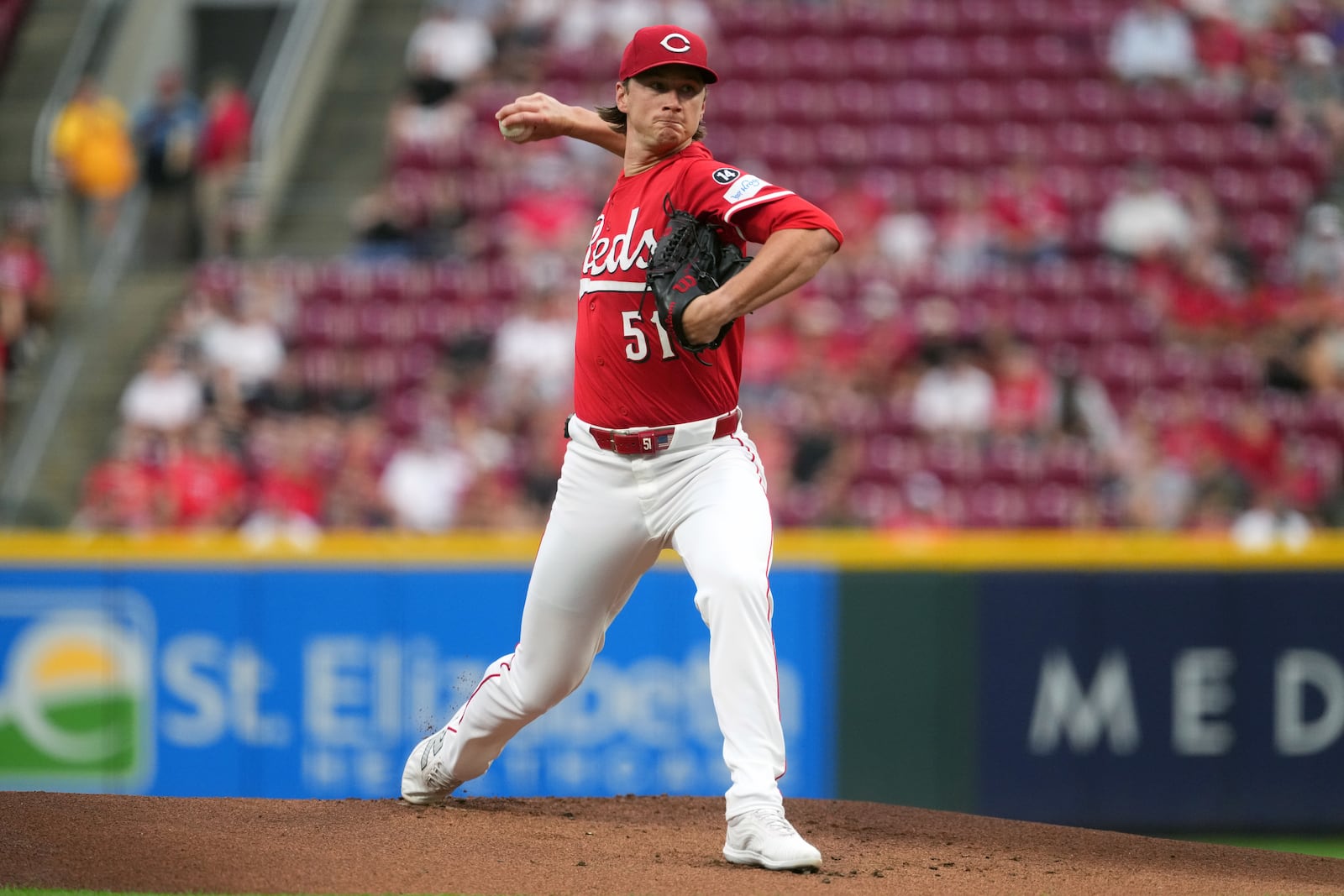 Cincinnati Reds' Brady Singer delivers a pitch in the first inning of a baseball game against the Pittsburgh Pirates, Tuesday, Sept. 23, 2025, in Cincinnati. (AP Photo/Kareem Elgazzar)
