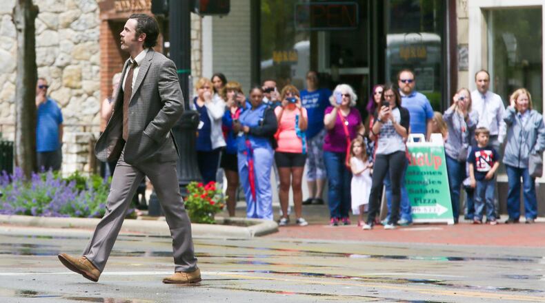 Casey Affleck and others film a scene in Hamilton for the Robert Redford movie The Old Man and the Gun, Thursday, Apr. 27, 2017. GREG LYNCH / STAFF
