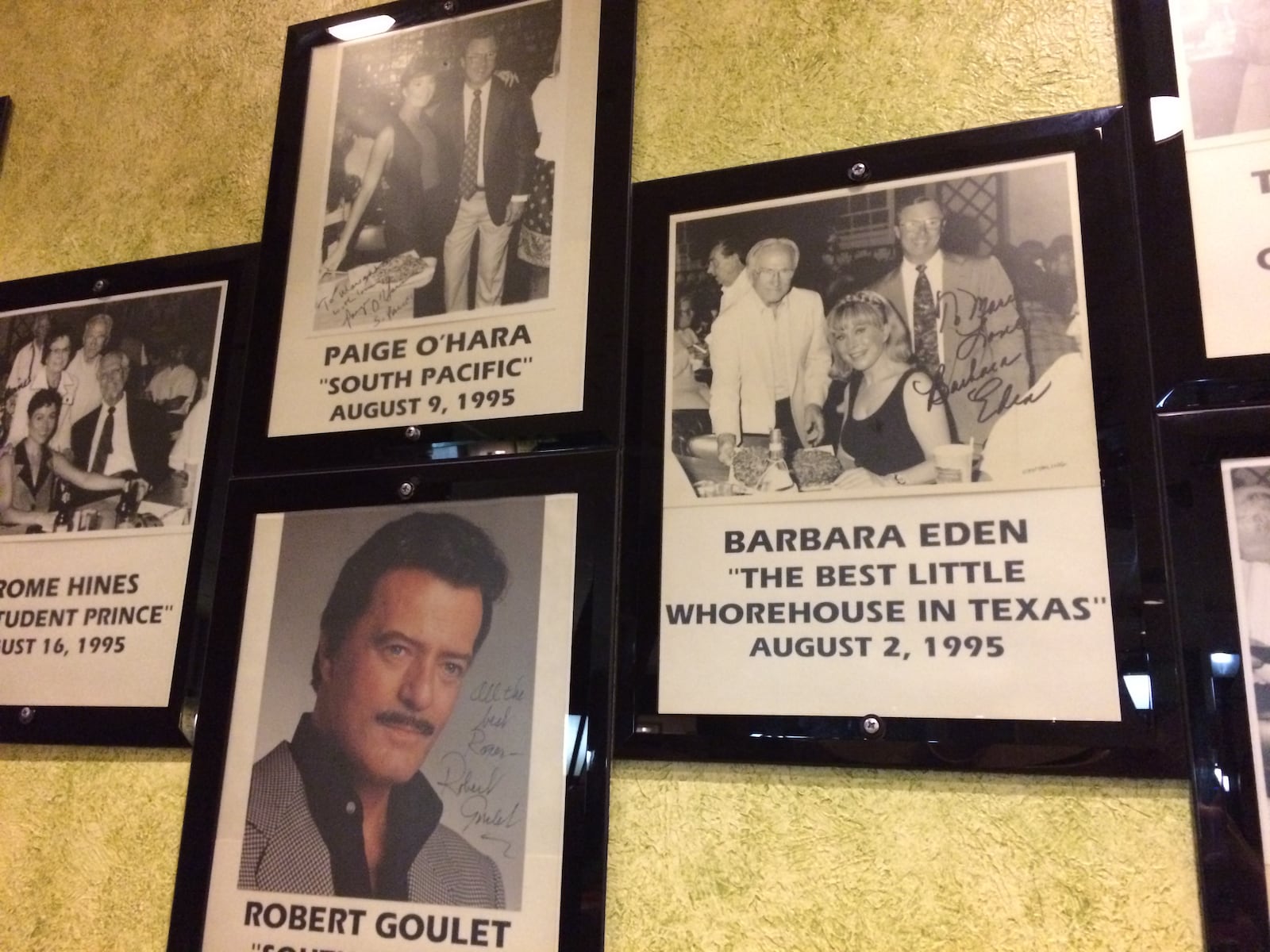 Barbara Eden was one of many celebrities that stopped by Marion's Piazza. 