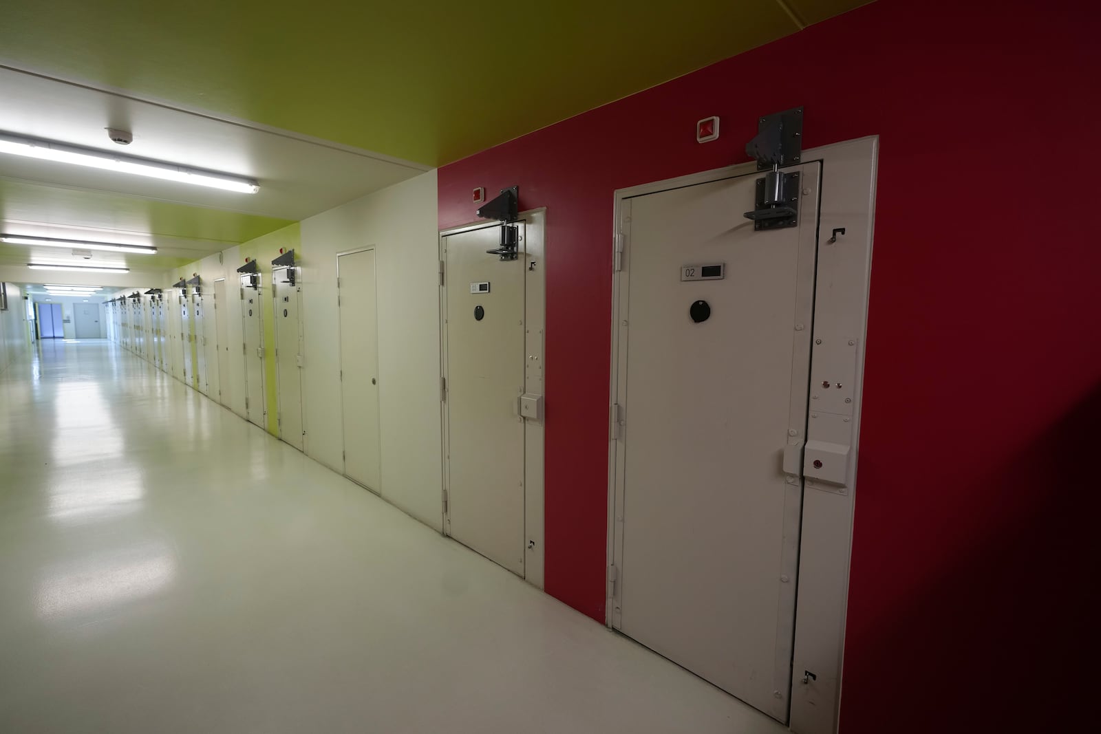 FILE - A corridor in the Vendin-le-Vieil prison, northern France, May 14, 2025. (AP Photo/Michel Euler, Pool, File)