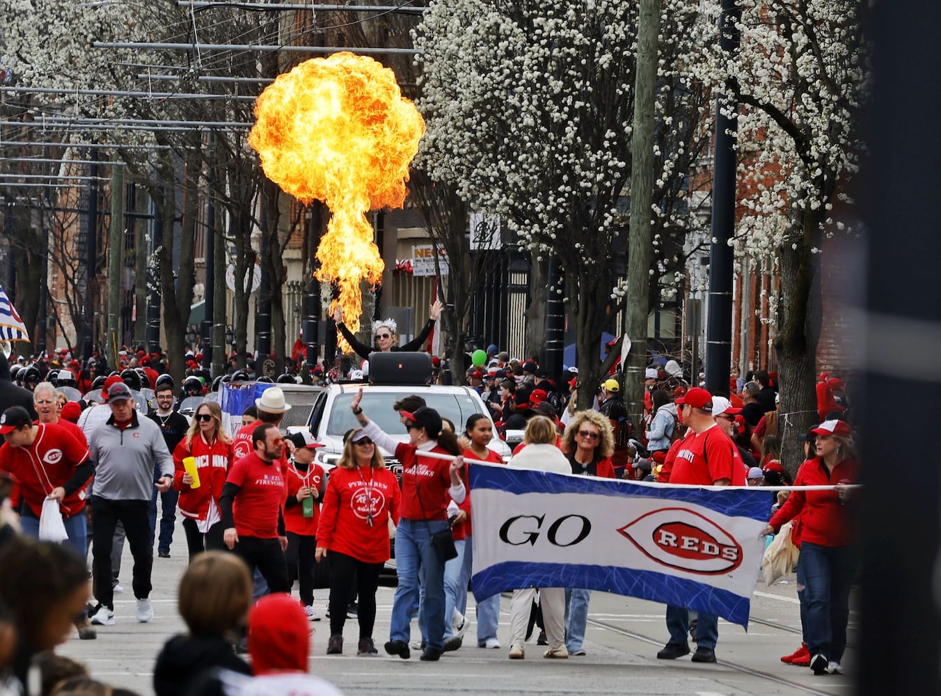032725 Reds Parade
