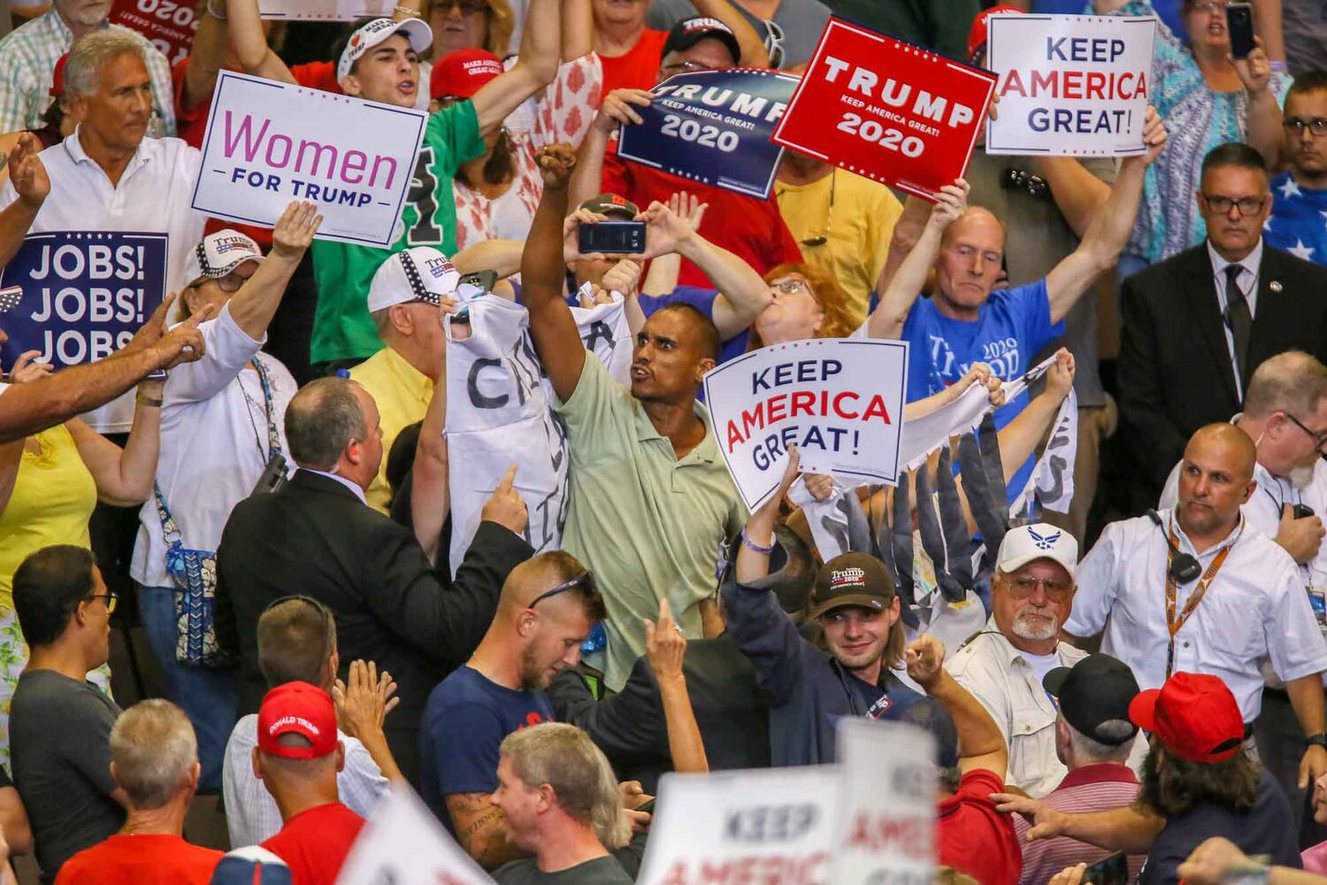 PHOTOS President Donald Trump Keep America Great Rally