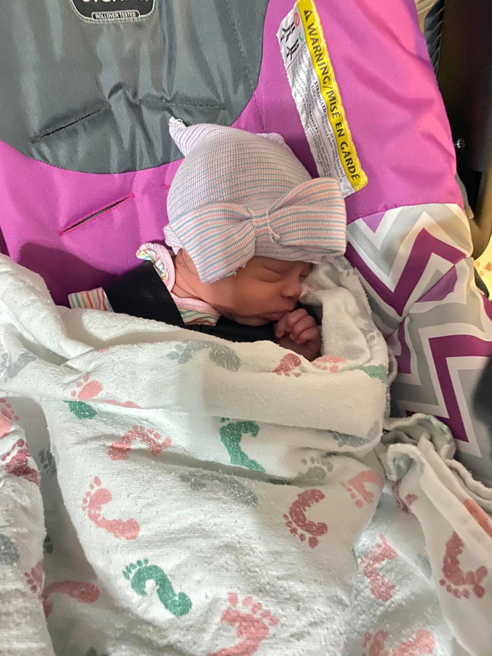 Tawauna Averette delivered Skye Averette via C-section just weeks before she died from COVID-19, family members said.